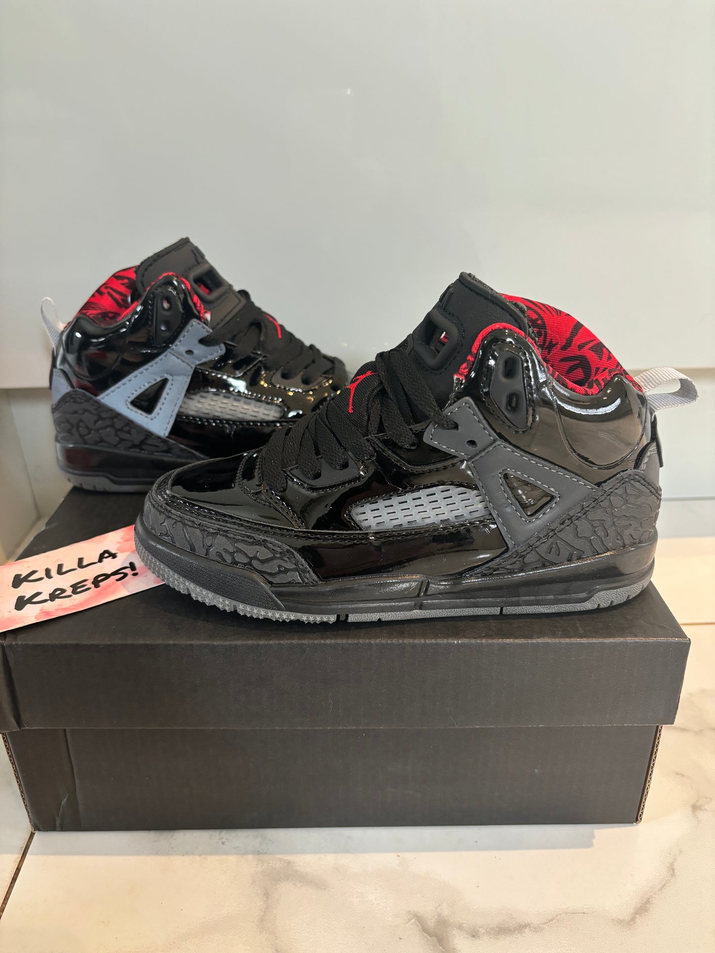 Kids black Patent spizike