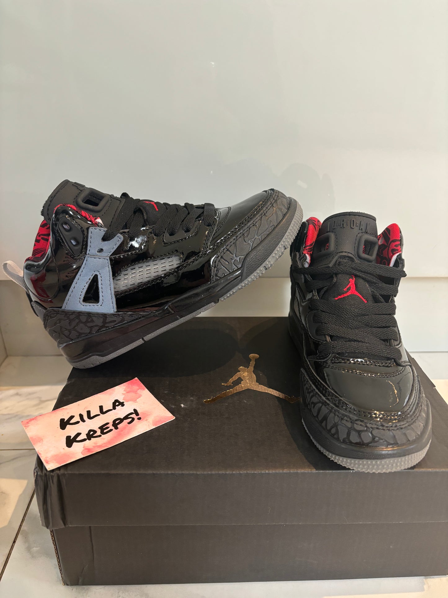 Kids black Patent spizike