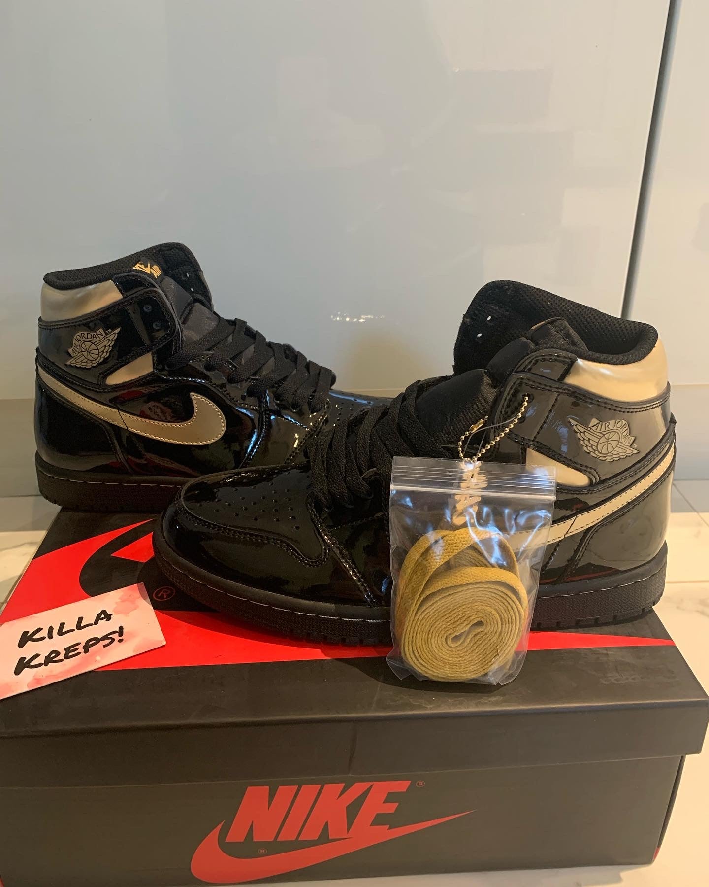 Black gold patent leather jordan 1 best sale