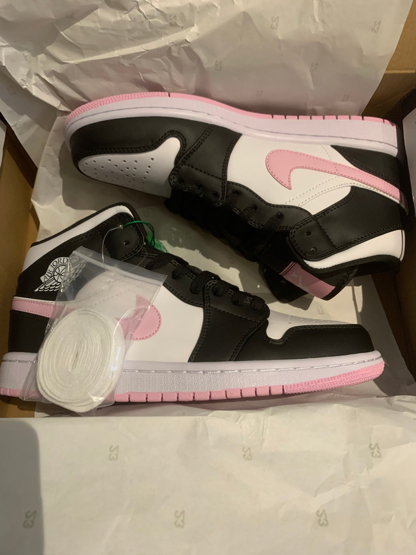 Artic Pink black J1