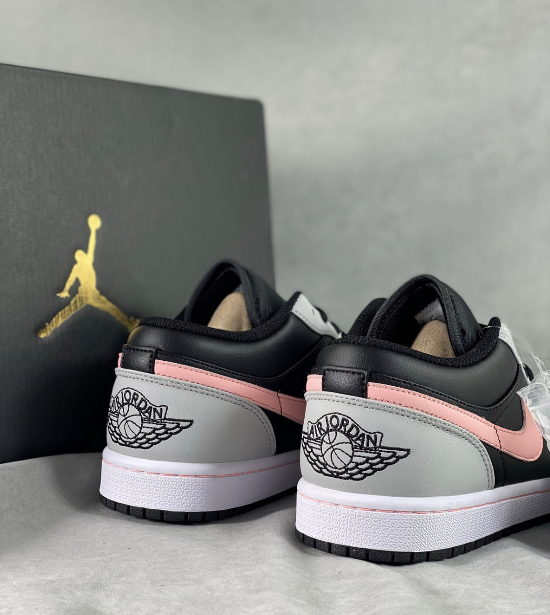 Grey  / Pink Low j1